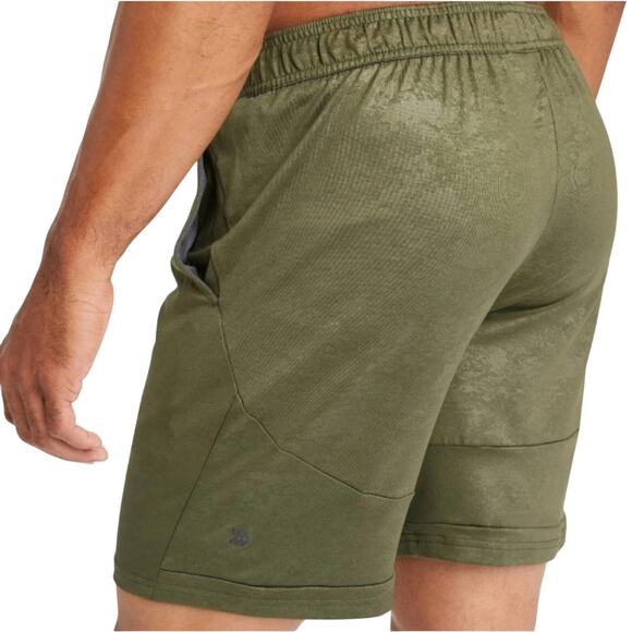 ❄️2/$5❄️[B9] Men's Camo Training Green Shorts 8.5", Size Small - Picture 4 of 6